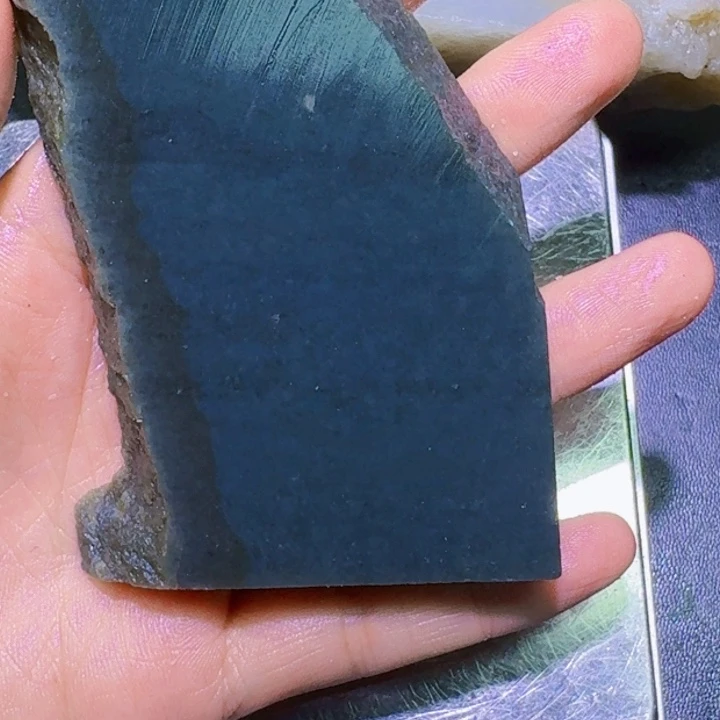 未镶嵌和田玉(糖玉)珠宝半成品