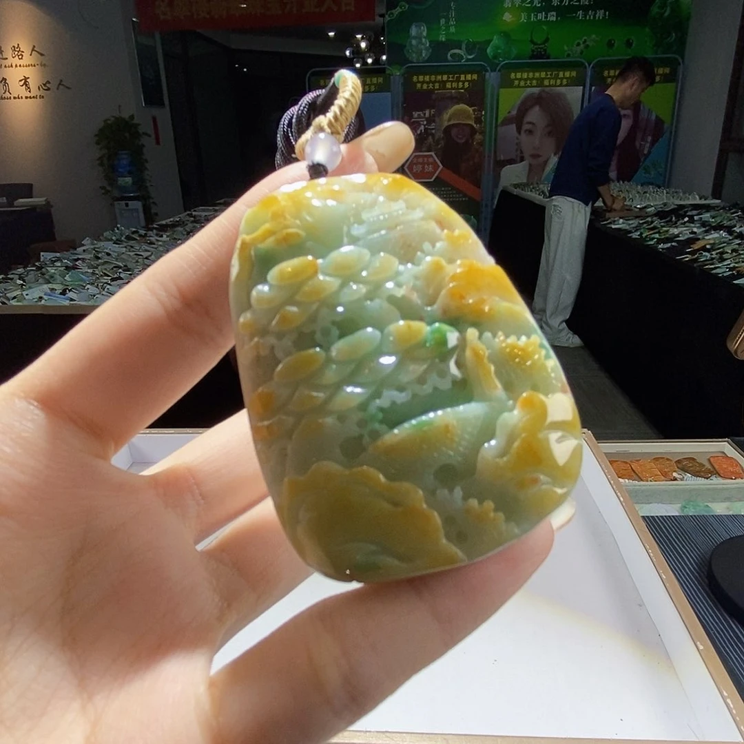 颈饰未镶嵌翡翠翡翠