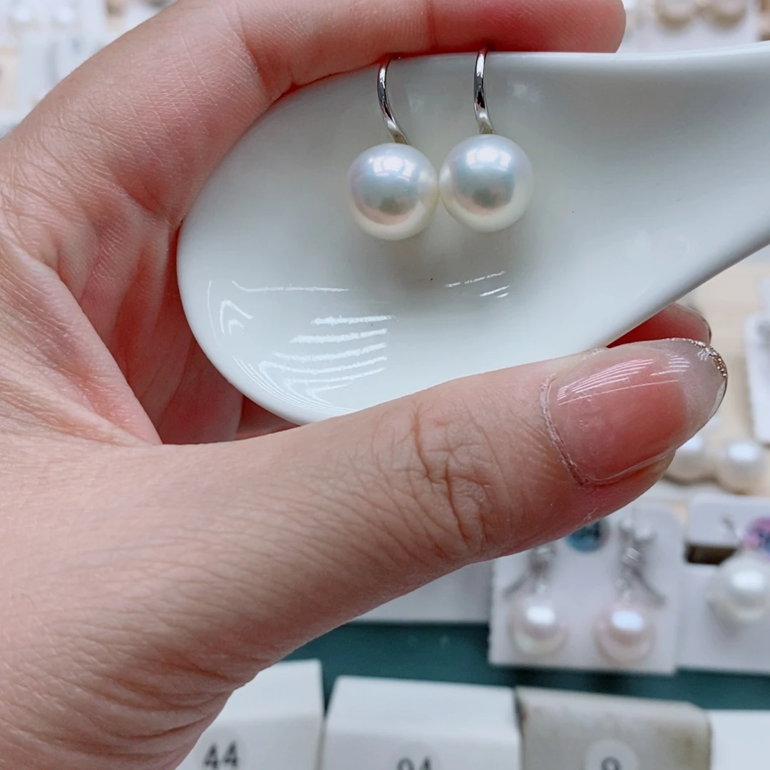 银S925镶嵌淡水珍珠耳饰