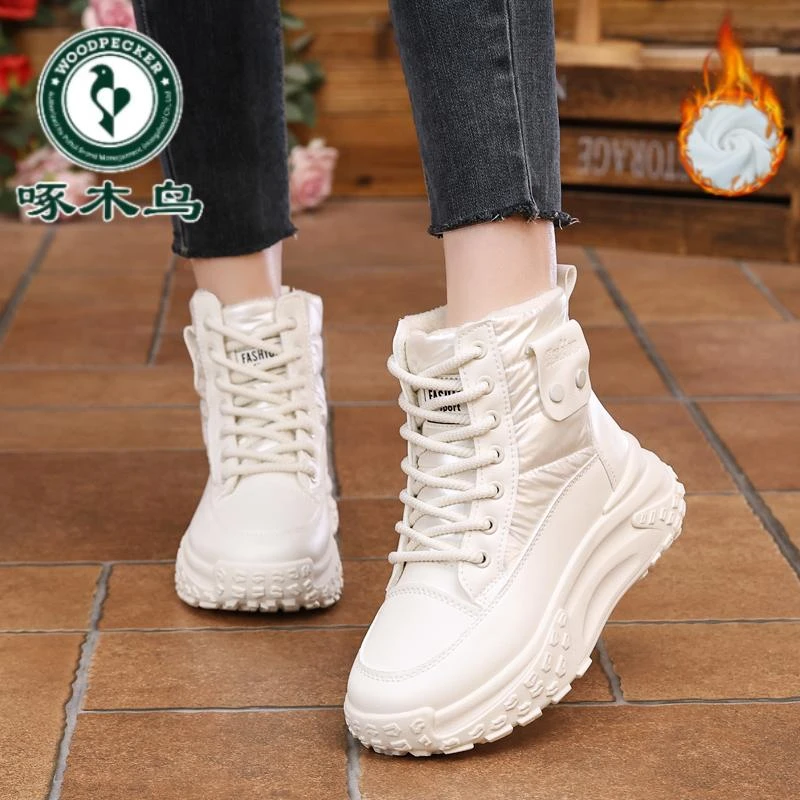啄木鸟品牌百搭高帮休闲雪地靴女2024冬季爆款时尚加绒休闲短棉靴