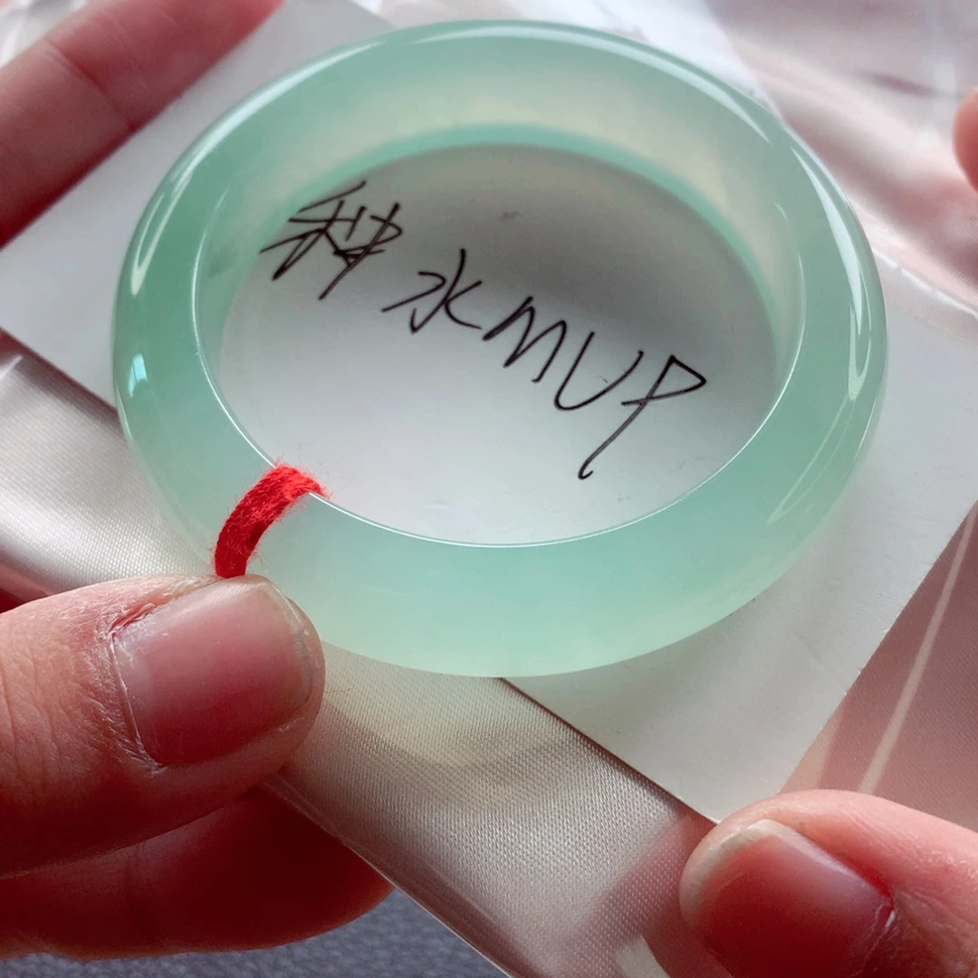 翡翠未镶嵌手镯师妹52冰晴葡萄色至纯至净（19号）