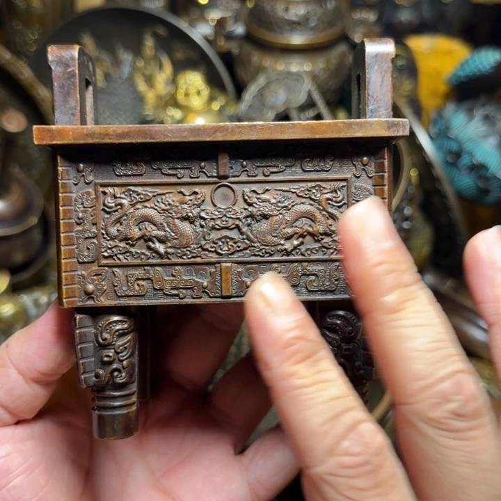 铜器摆件收收藏藏