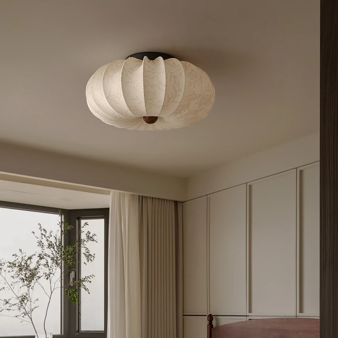 春晓法式中古吊灯复古奶油布艺卧室吸顶灯2025新款主卧房间护眼灯