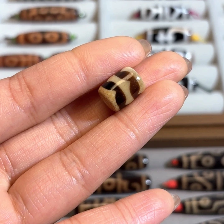 玛瑙/玉髓颈饰未镶嵌狼*.