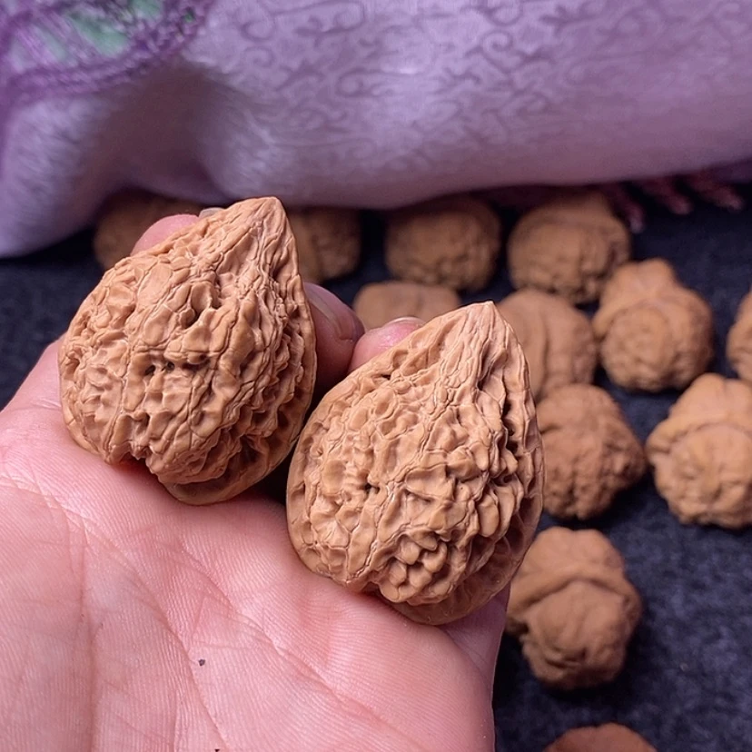 【闪购商品】文玩核桃吊坠36座佛