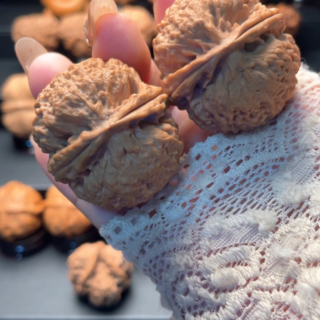 文玩核桃把件铁锈…………福利来