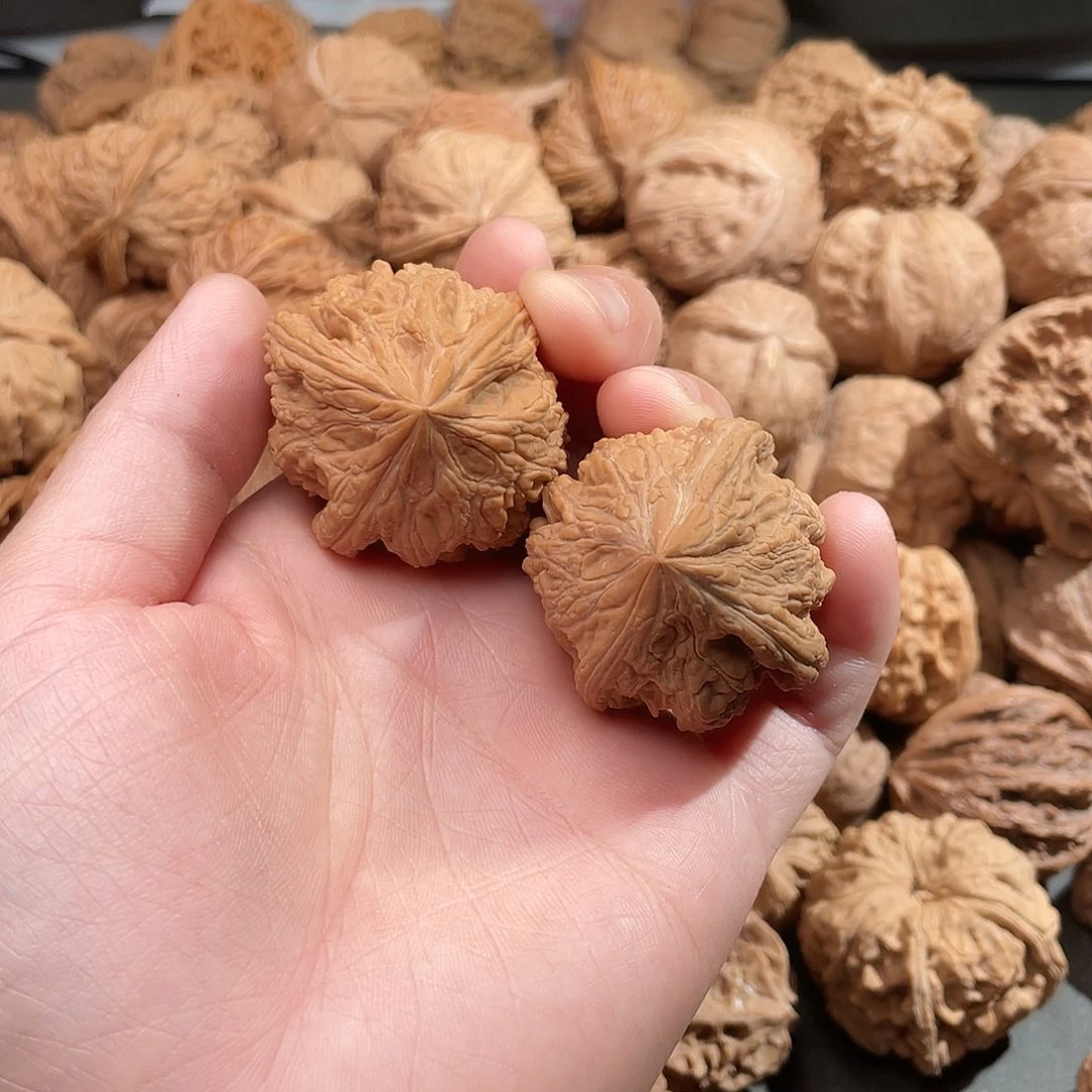 文玩核桃吊坠大谷是丁全品