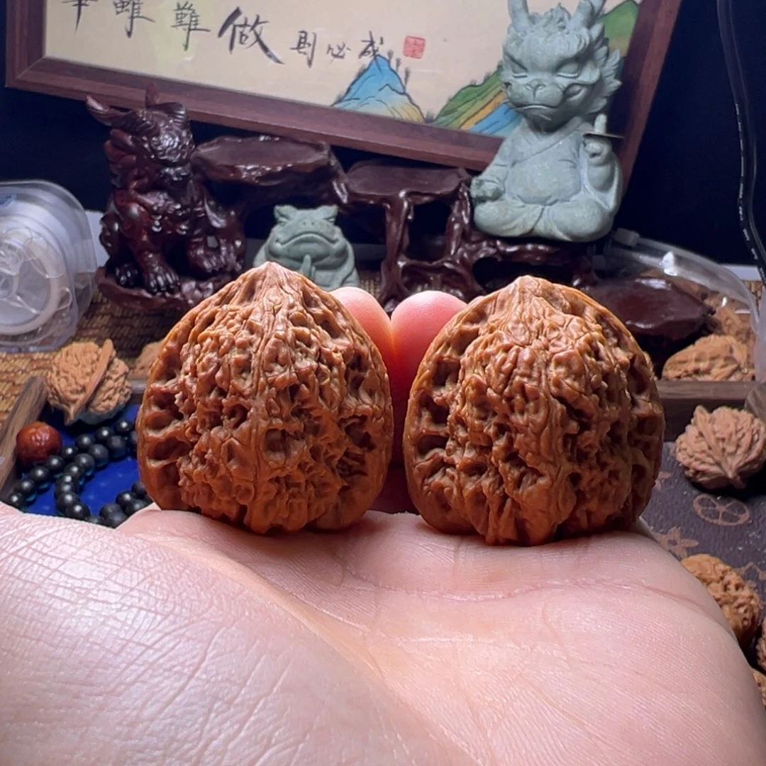 文玩核桃吊坠逐鹿三角南疆