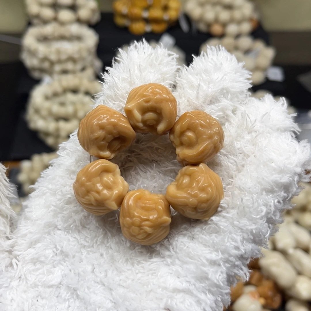 菩提根/象牙果吊坠2.10.17醒狮手捻