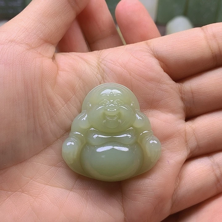 娟***姐和田玉未镶嵌颈饰