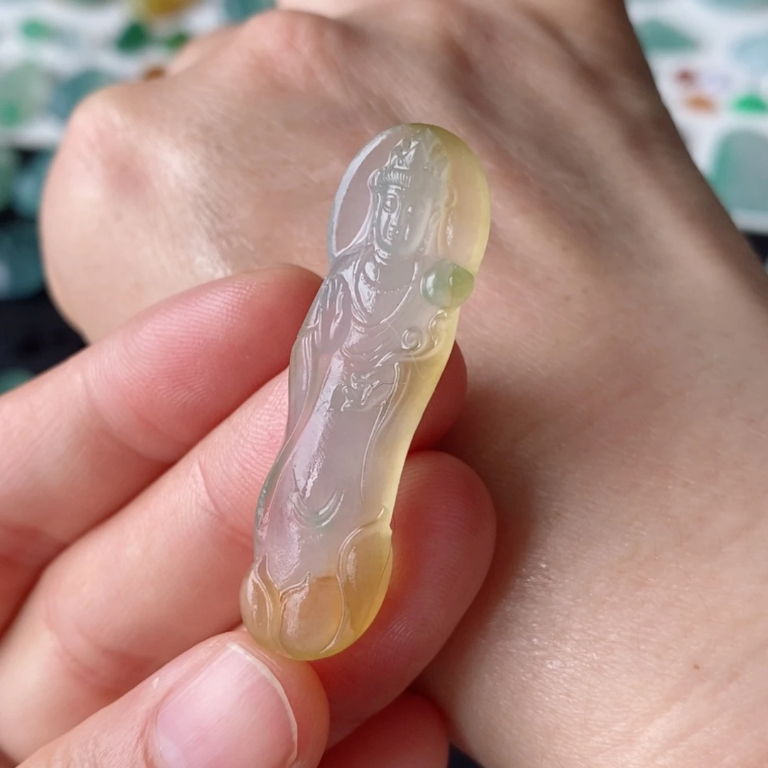 定制翡翠未镶嵌观音