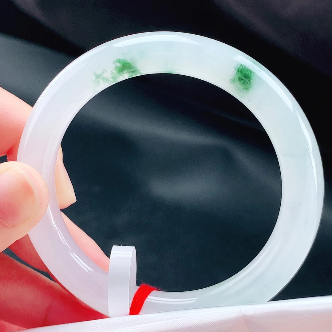 未镶嵌手镯（圆镯）翡翠55圈