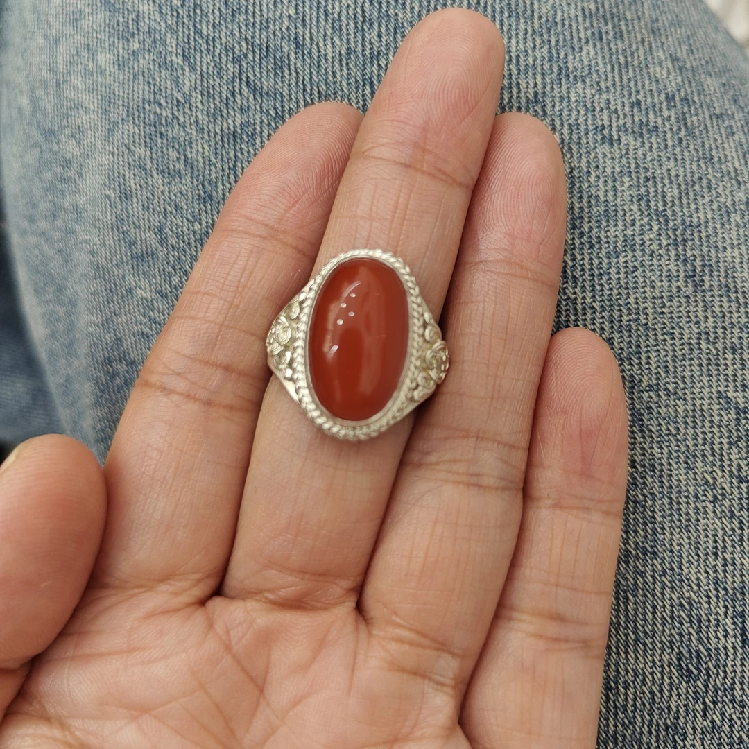 足银镶嵌南红戒指