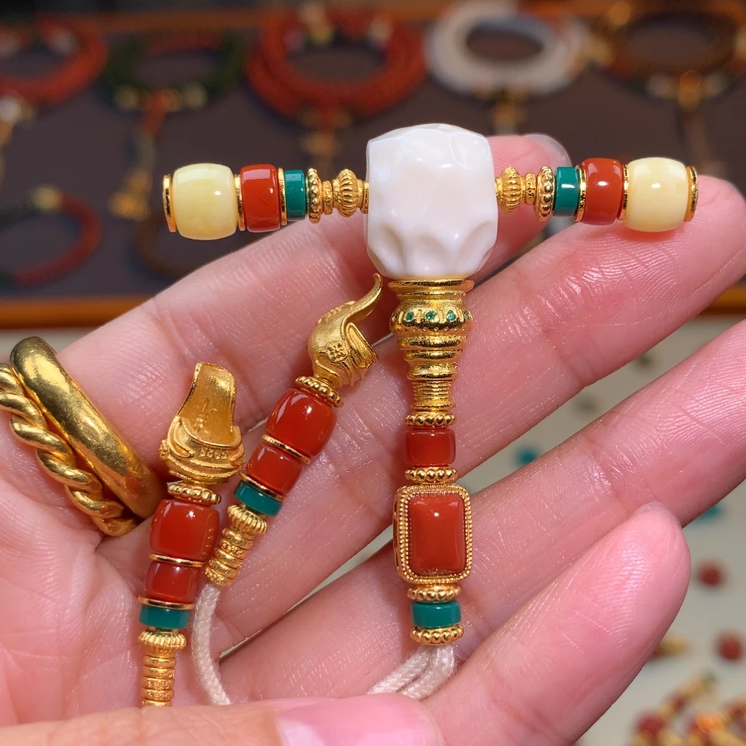 南红玛瑙未镶嵌颈饰