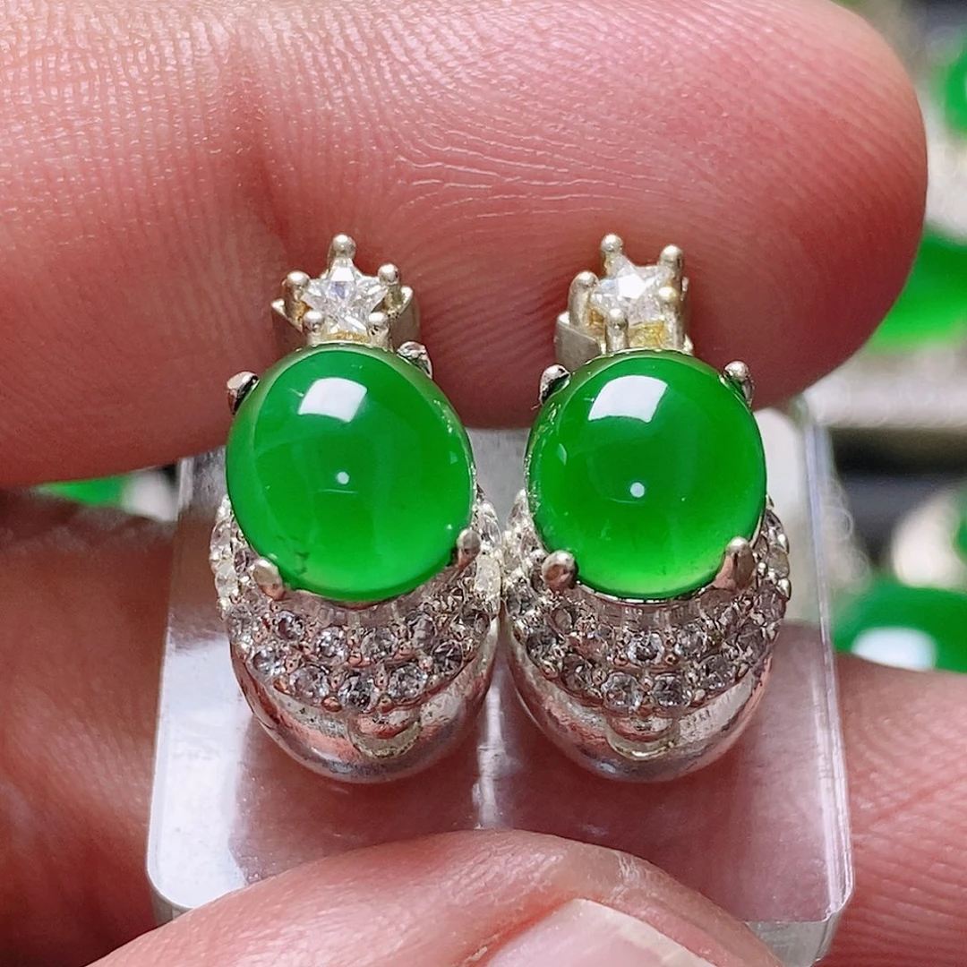 翡翠未镶嵌颈饰