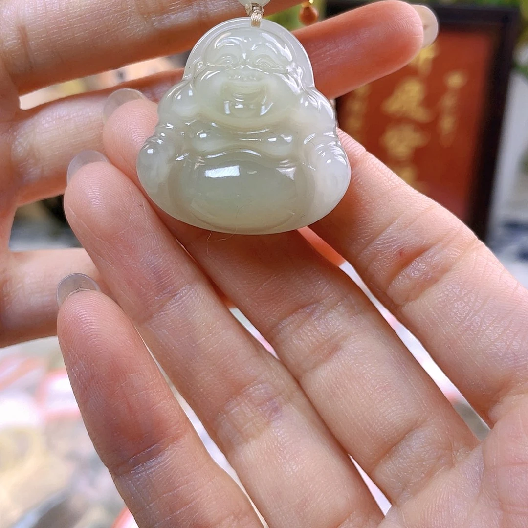 用***8和田玉未镶嵌吊坠(赠链)