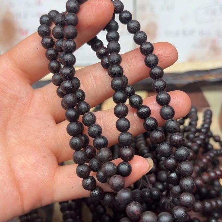 藤类降真香06-108圆珠红黑油结晶