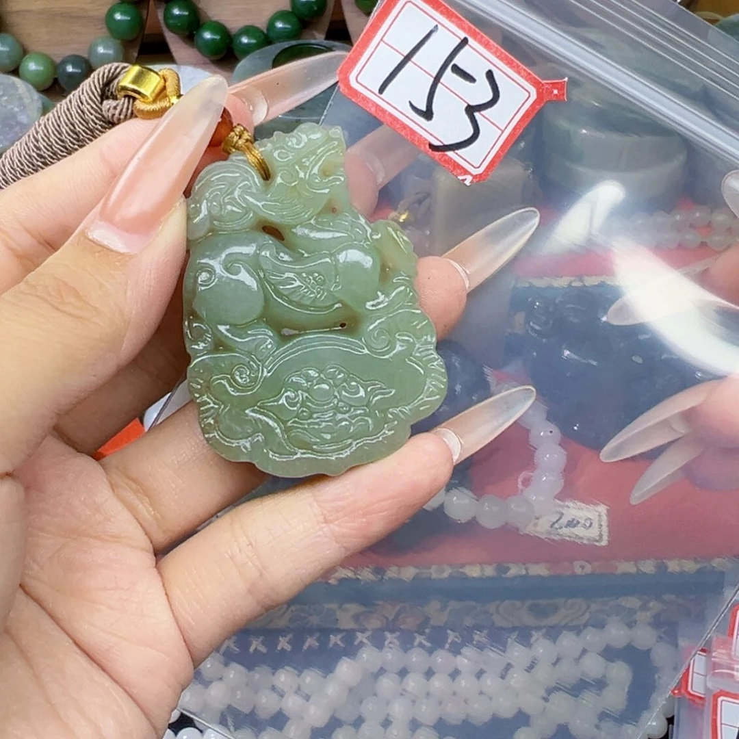 和田玉未镶嵌珠宝半成品