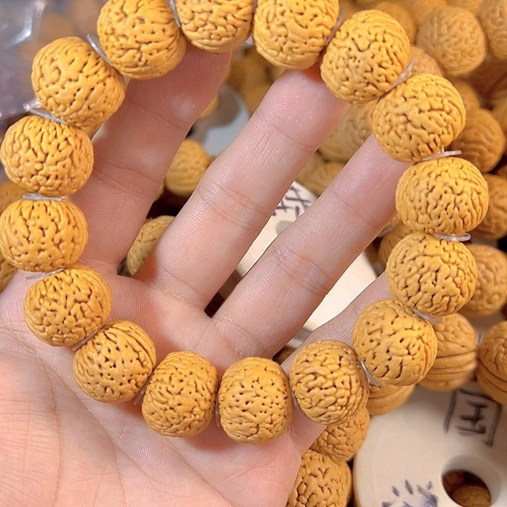 z***张手串桃核龙珠桃核手串