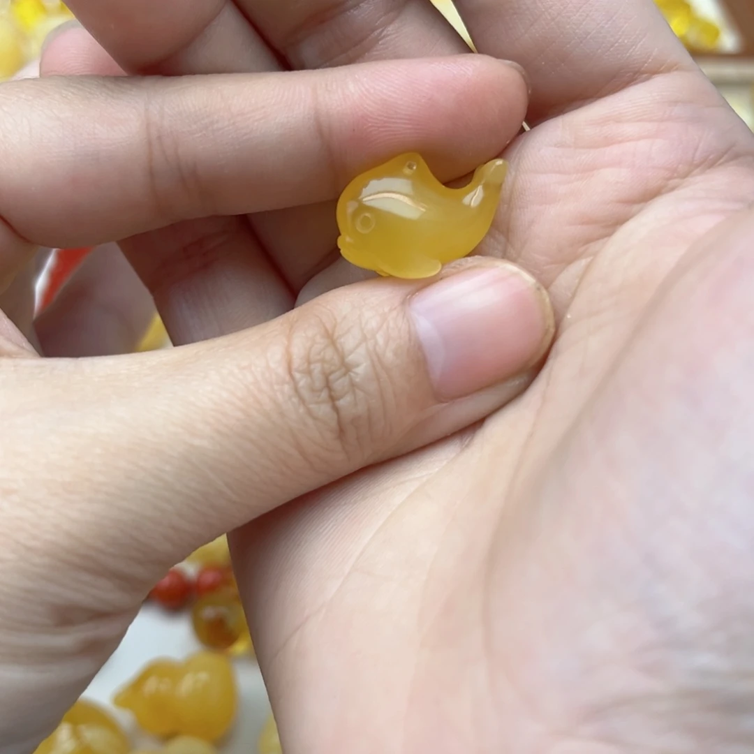 蜜蜡未镶嵌裸石天然