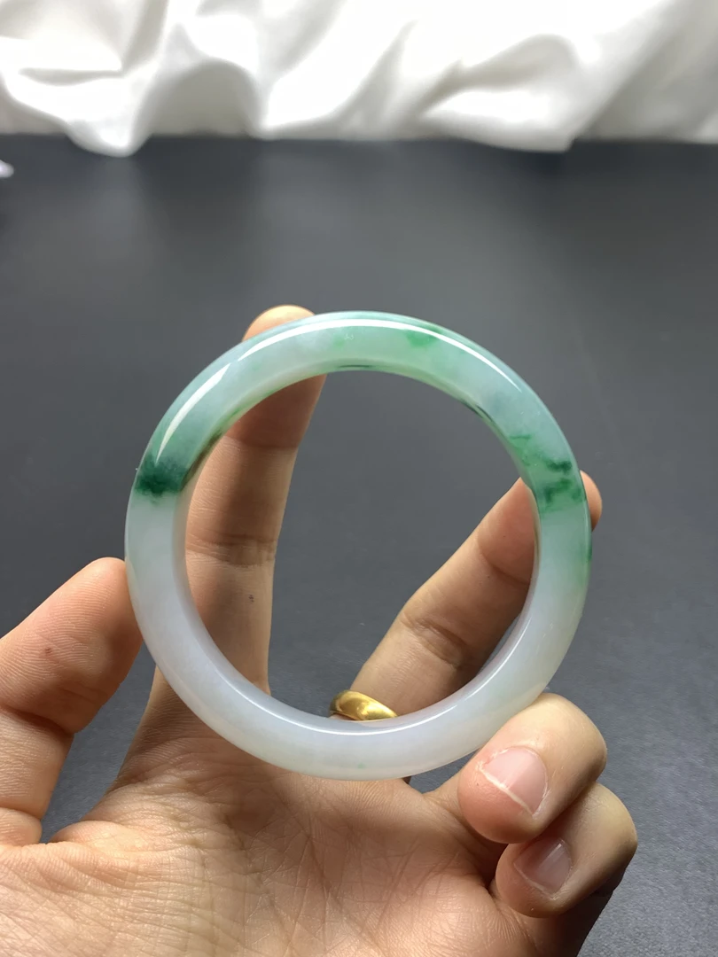 冰飘花翡翠手镯55.3圈口