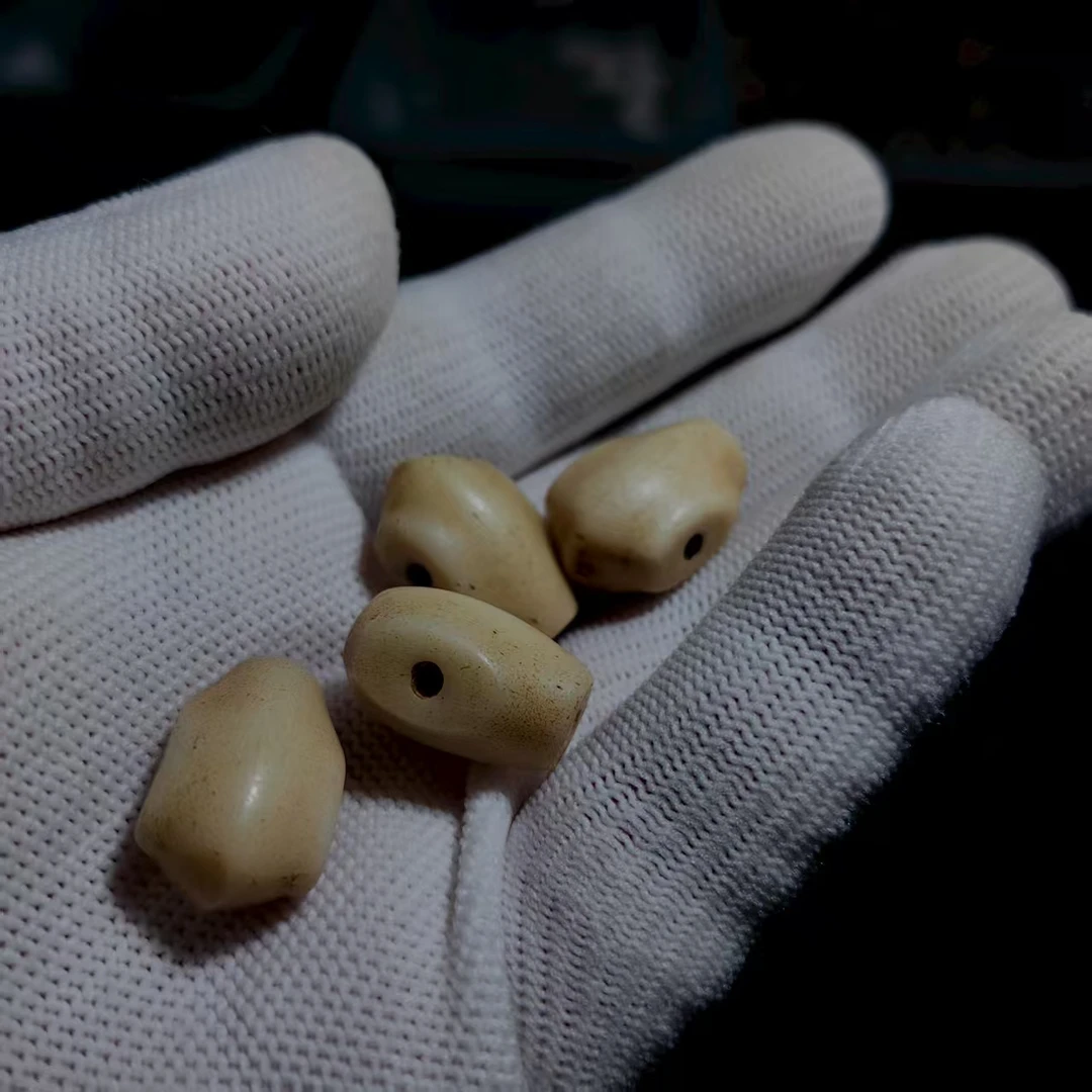 YL0321   老三五哥鲨鱼背三通约11mm