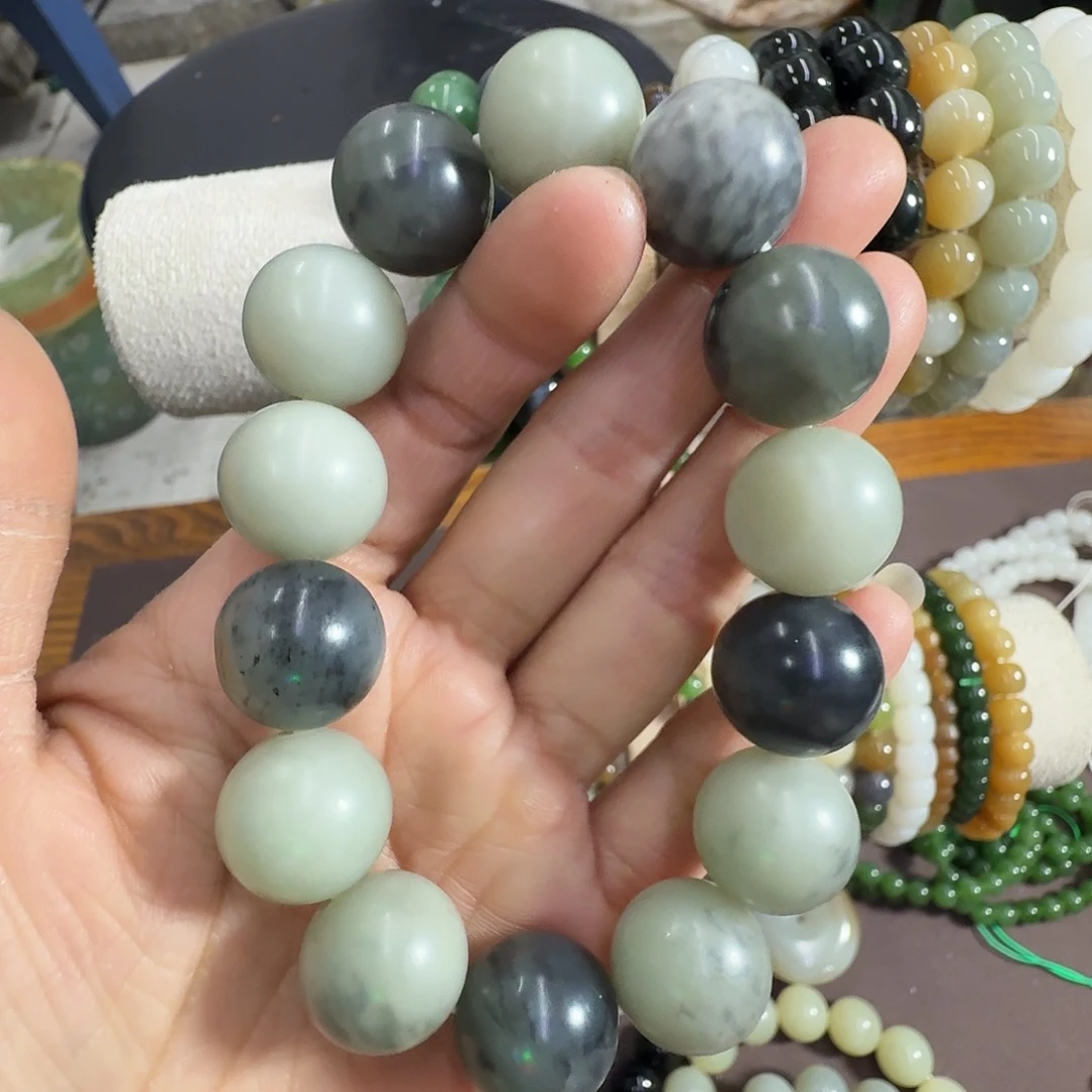 和田玉未镶嵌手链