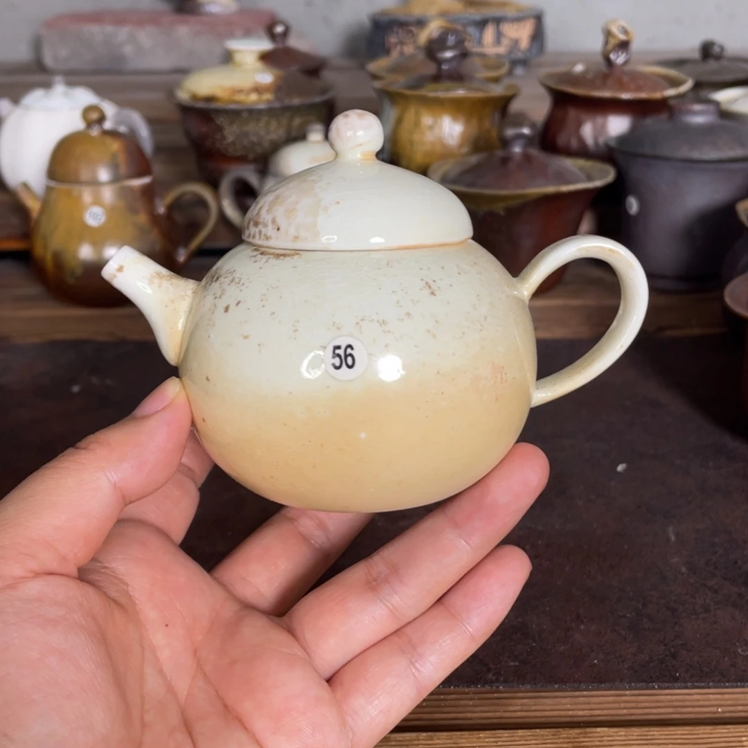 56。   大胖壶。      柴烧。