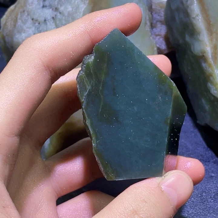 和田玉未镶嵌珠宝半成品