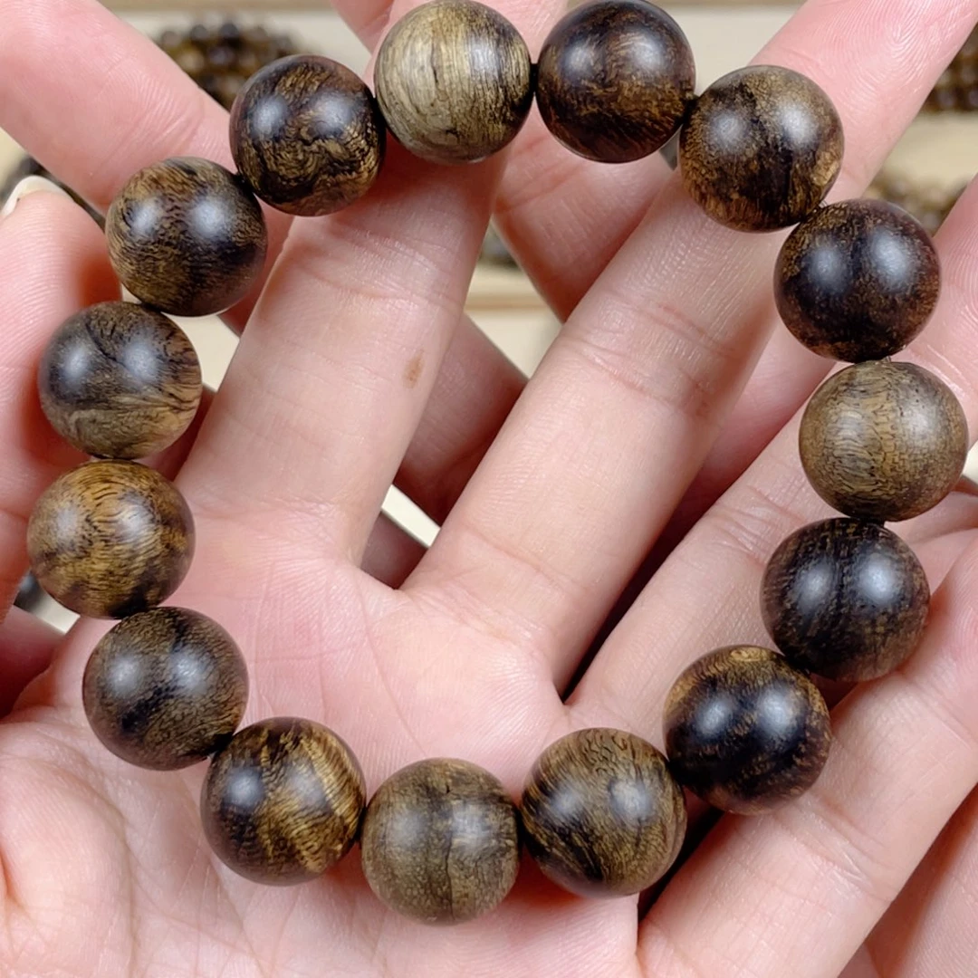 沉香手串余越南芽庄白棋老料满瘤疤虎斑纹1.4