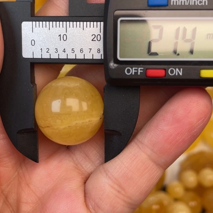 未镶嵌蜜蜡裸石蜜蜡有瑕疵