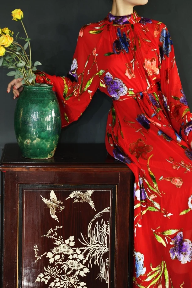 【李小姐】设计师款丝绒烧花新中式红色长款腰带连衣裙女