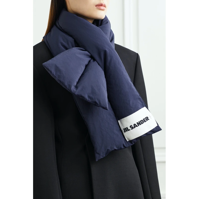[经典款]Jil Sander 女品牌标志贴花鹅绒羽绒围巾