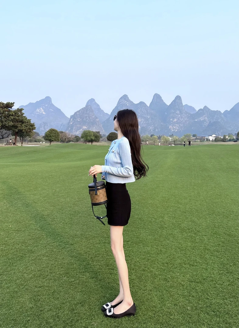 蓝色修身气质小香风针织开衫短款高级感设计外套上衣高腰时尚休闲