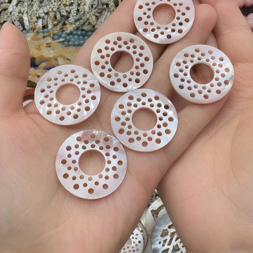 水晶未镶嵌珠宝半成品29×12内径粉贝一颗