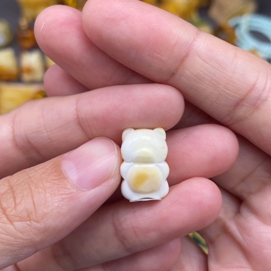 裸石琥珀未镶嵌蜜蜡