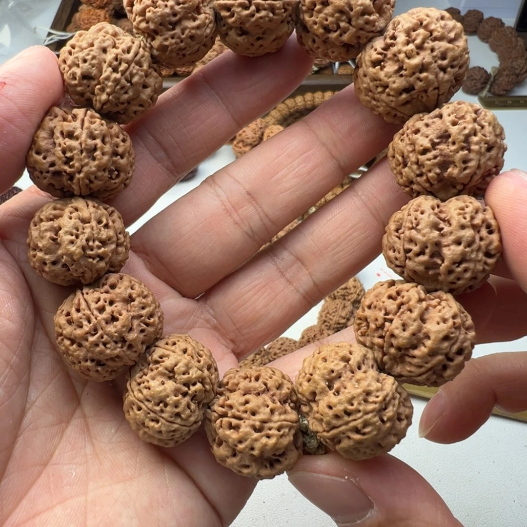 金刚菩提吊坠5瓣23菠萝蜜蜂王