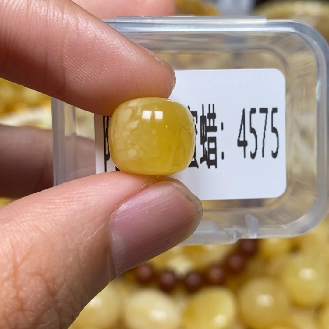 蜜蜡未镶嵌珠宝奇石4575