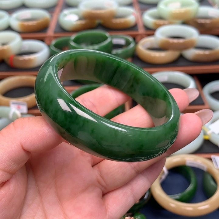 和田玉（碧玉）手镯未镶嵌6162圈口