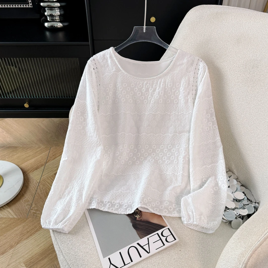 秋季时尚打底女装白色韩版长袖性感镂空上衣宽松气质刺绣衬衫