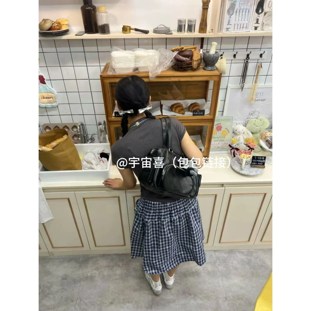 铜合金皮质项链 I1-905【黑色腋下黑金配色机车包】