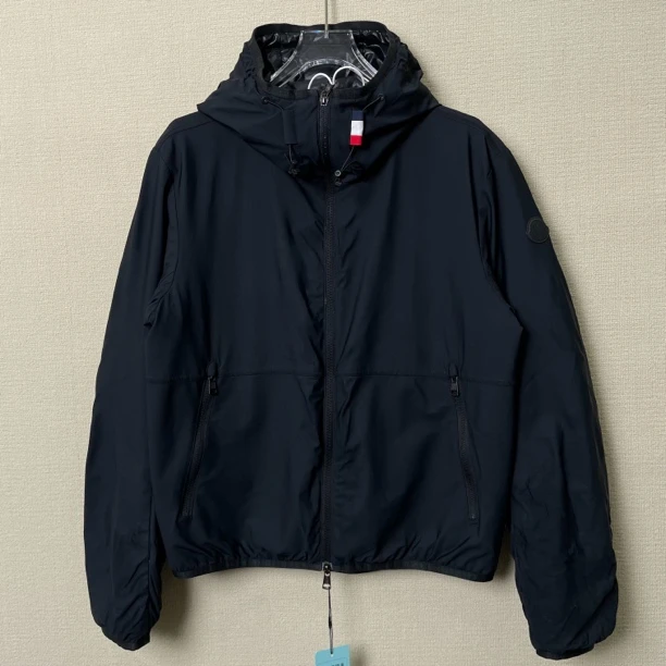 99新 MONCLER 徽标logo纯色连帽夹克外套/3码