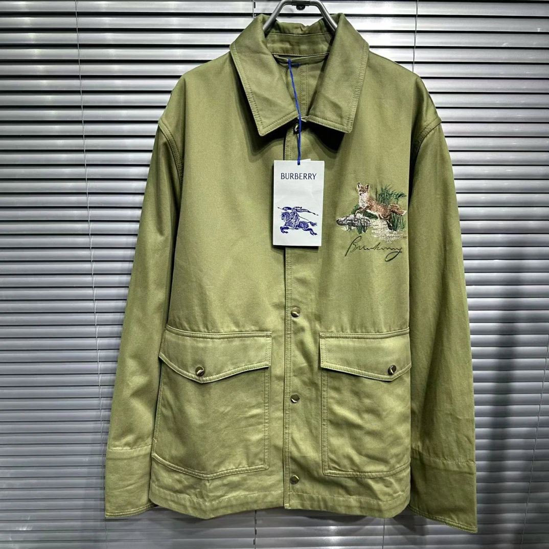 未使用 BURBERRY/博柏利 25fw胸前狐狸刺绣绿色单排扣夹克外套L码
