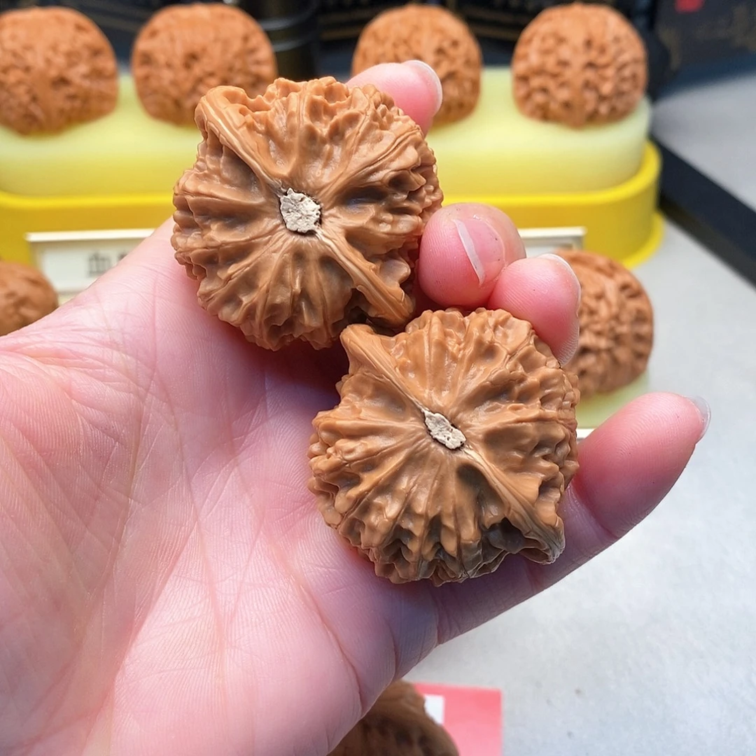 B***.文玩核桃吊坠40尺宫灯109号