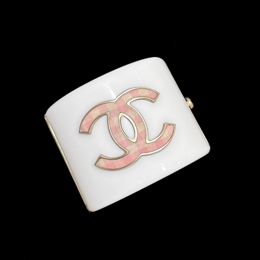 95新 Chanel/香奈儿 Chanel11C粉色格子宽版亚克力手镯 94133421