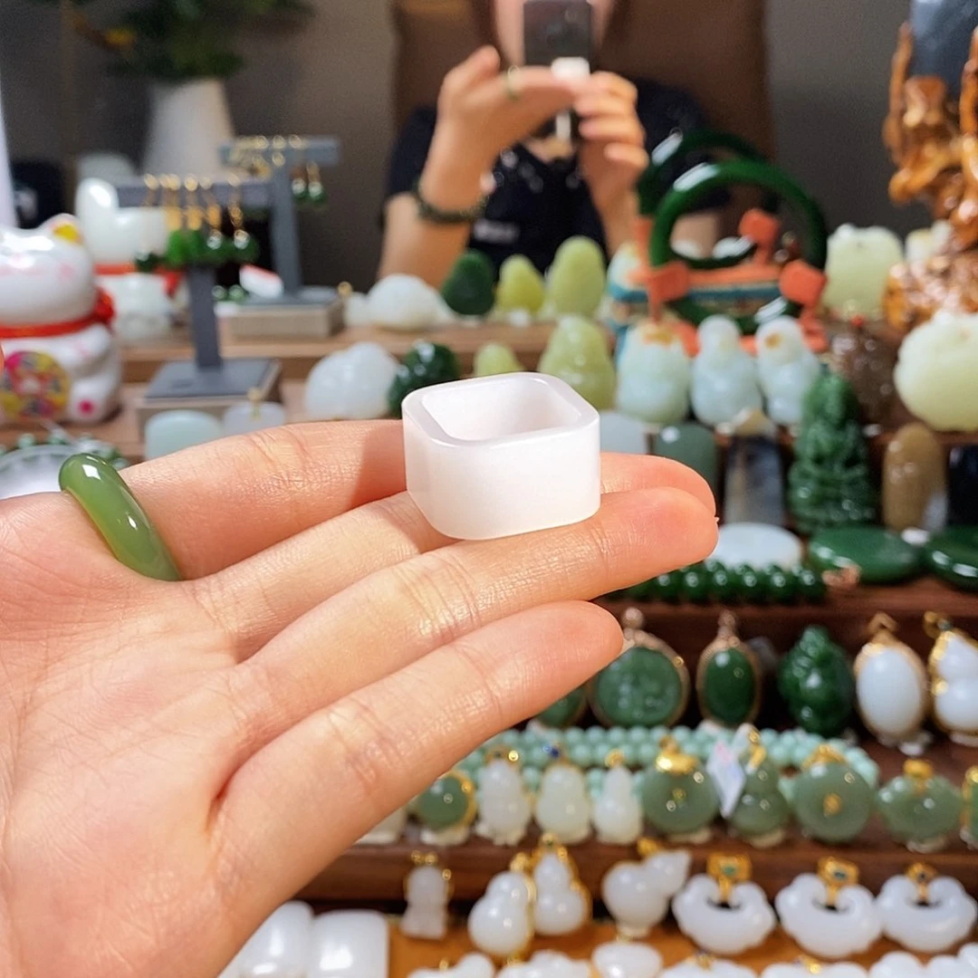 y***a和田玉（白玉）戒圈未镶嵌