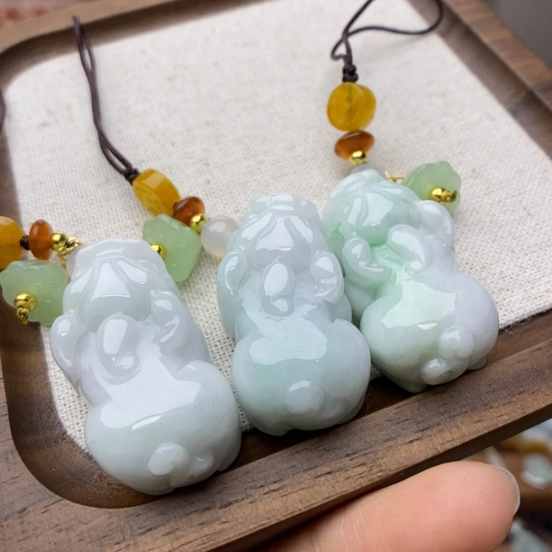 【闪购商品】未镶嵌挂件翡翠发其一