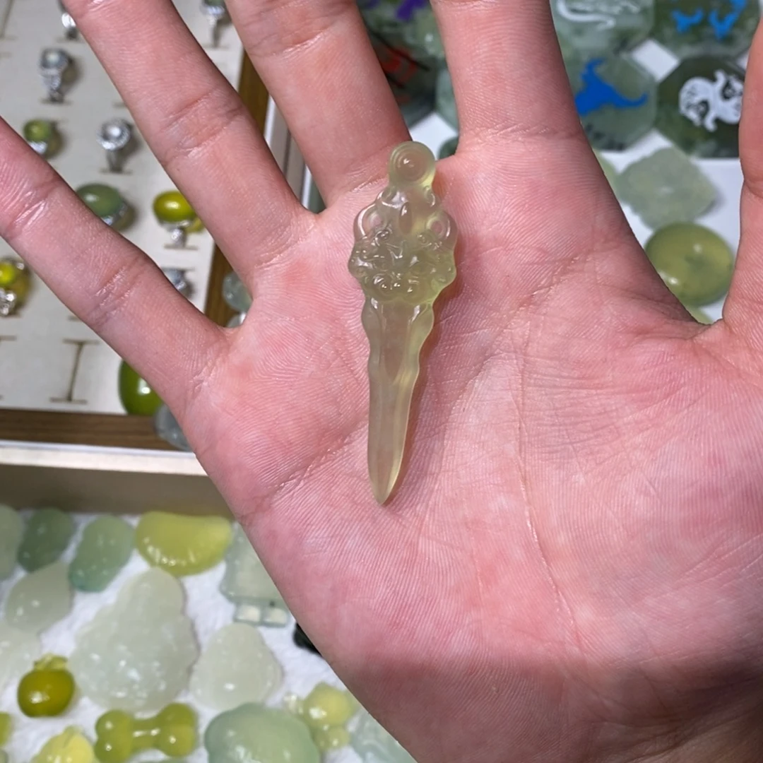 岫玉未镶嵌吊坠(不含链)
