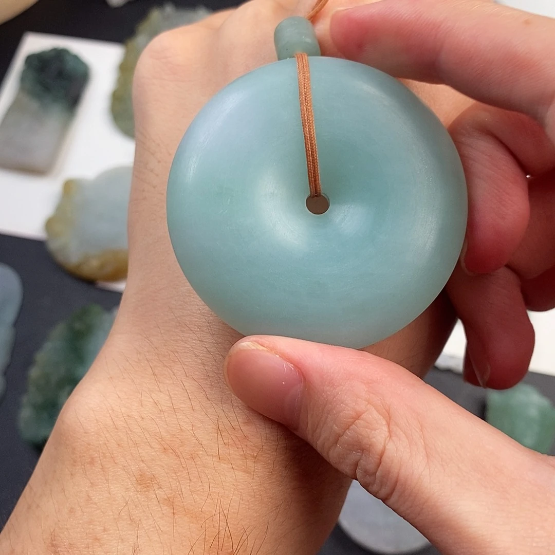 w***特定制翡翠未镶嵌111