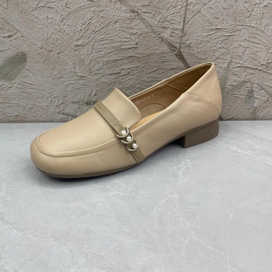 单鞋女 (牛皮)22051（孤品）e区38码